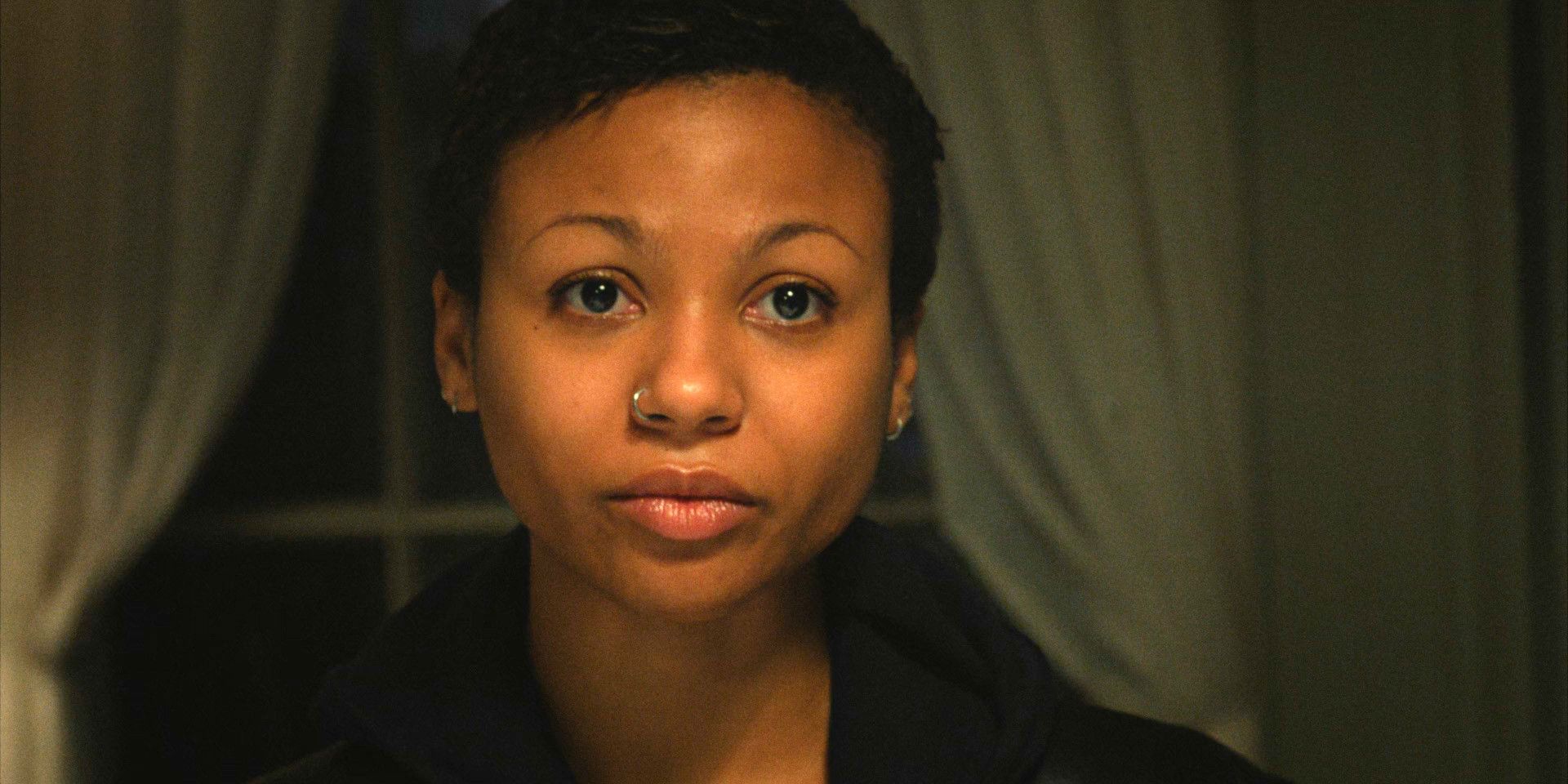 close-up of Harper (Myha&rsquo;la Herrold), tanlking to Petra (Sarah Goldberg) in Industry season 3 episode 7