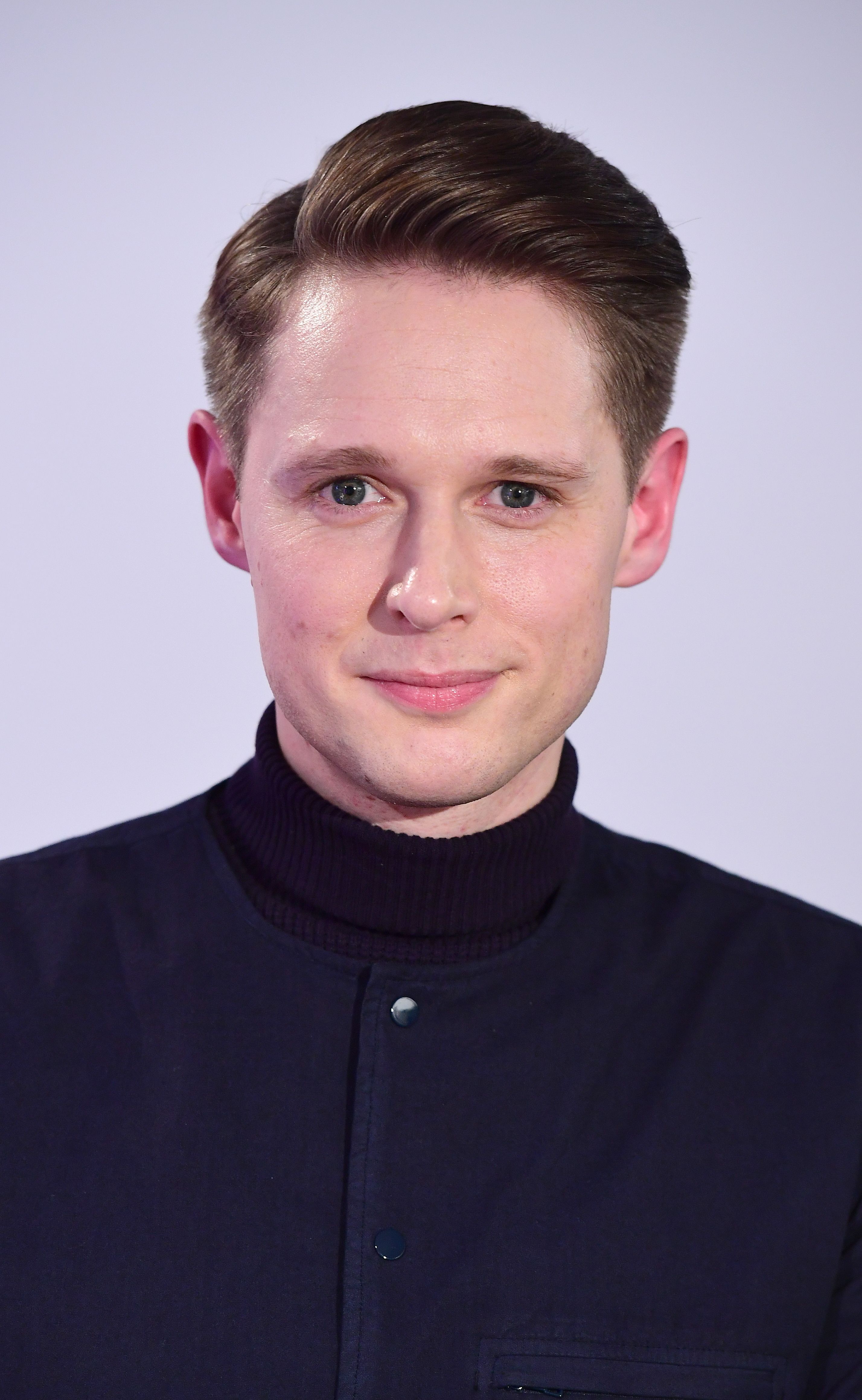 Headshot Of Samuel Barnett