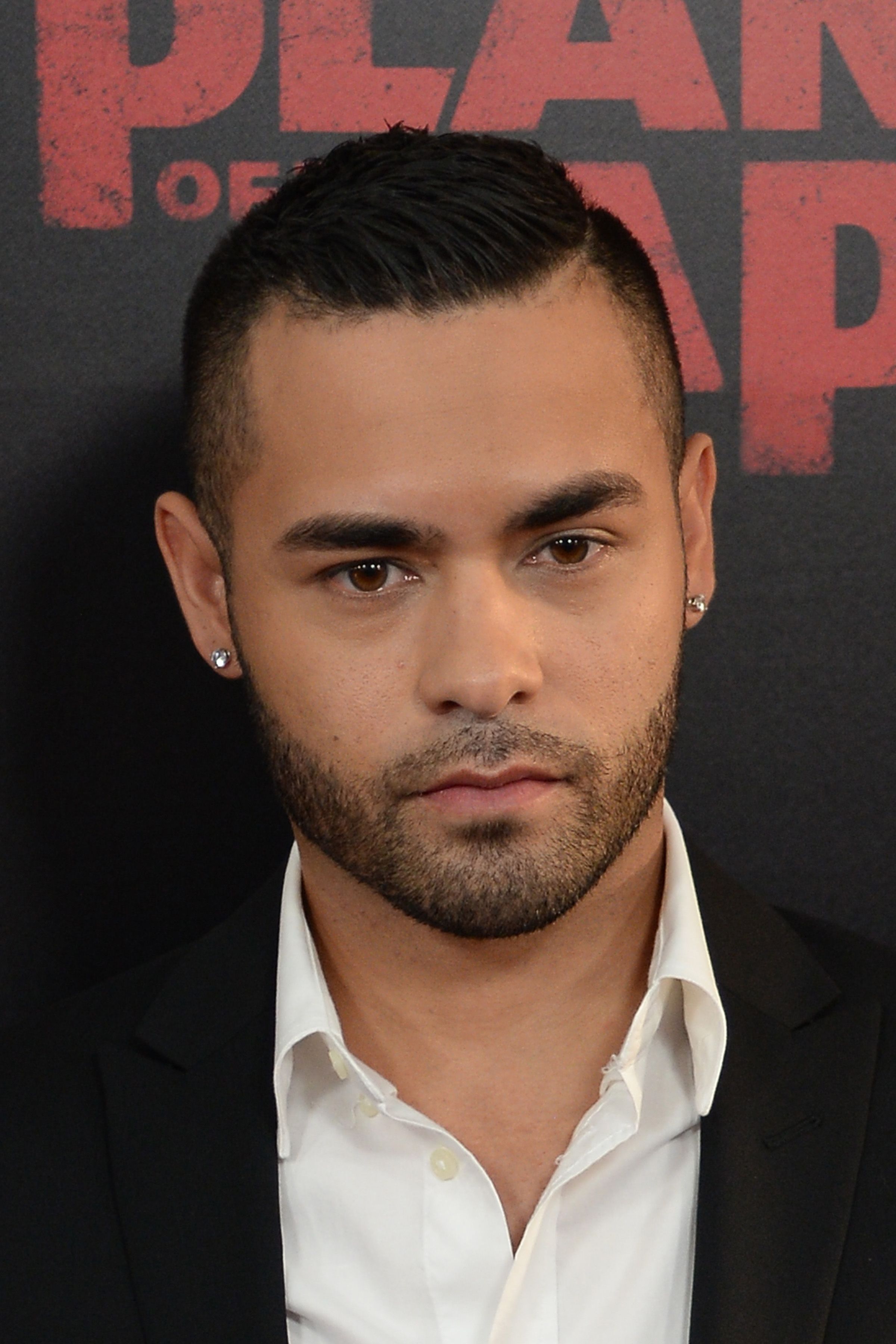 Headshot Of Gabriel Chavarria