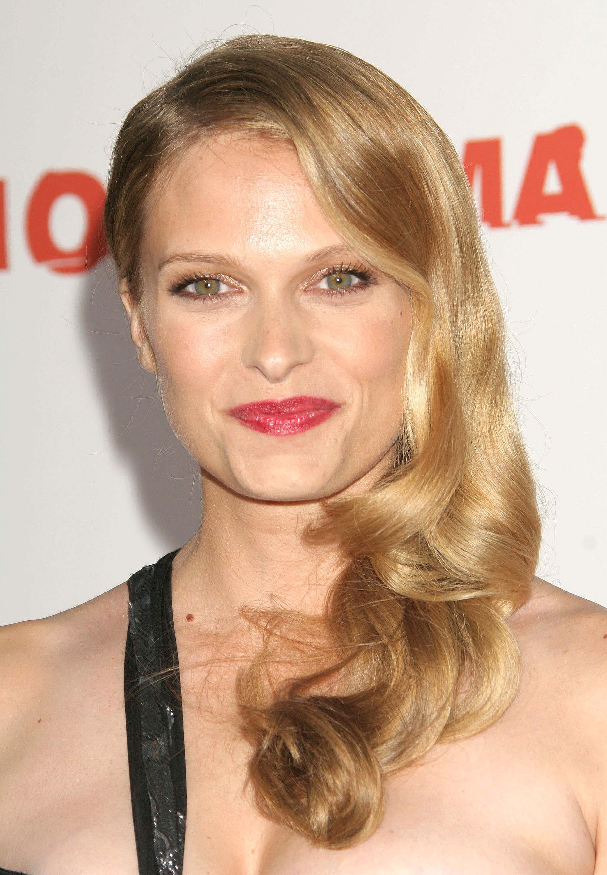 Headshot Of Vinessa Shaw