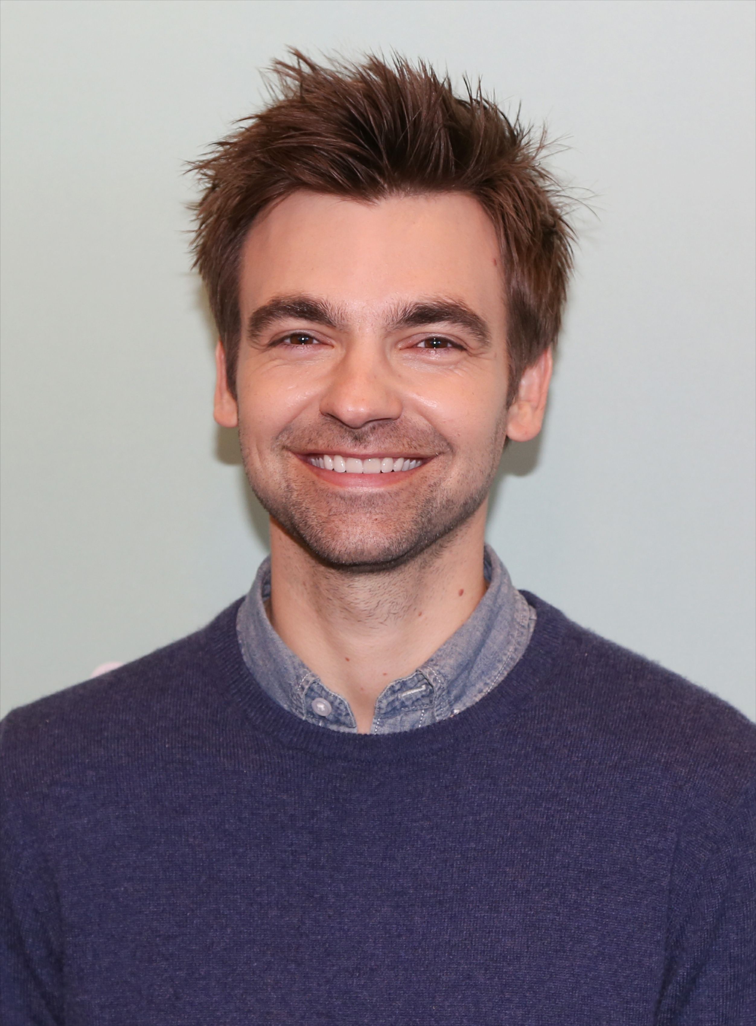 Headshot Of Drew Tarver