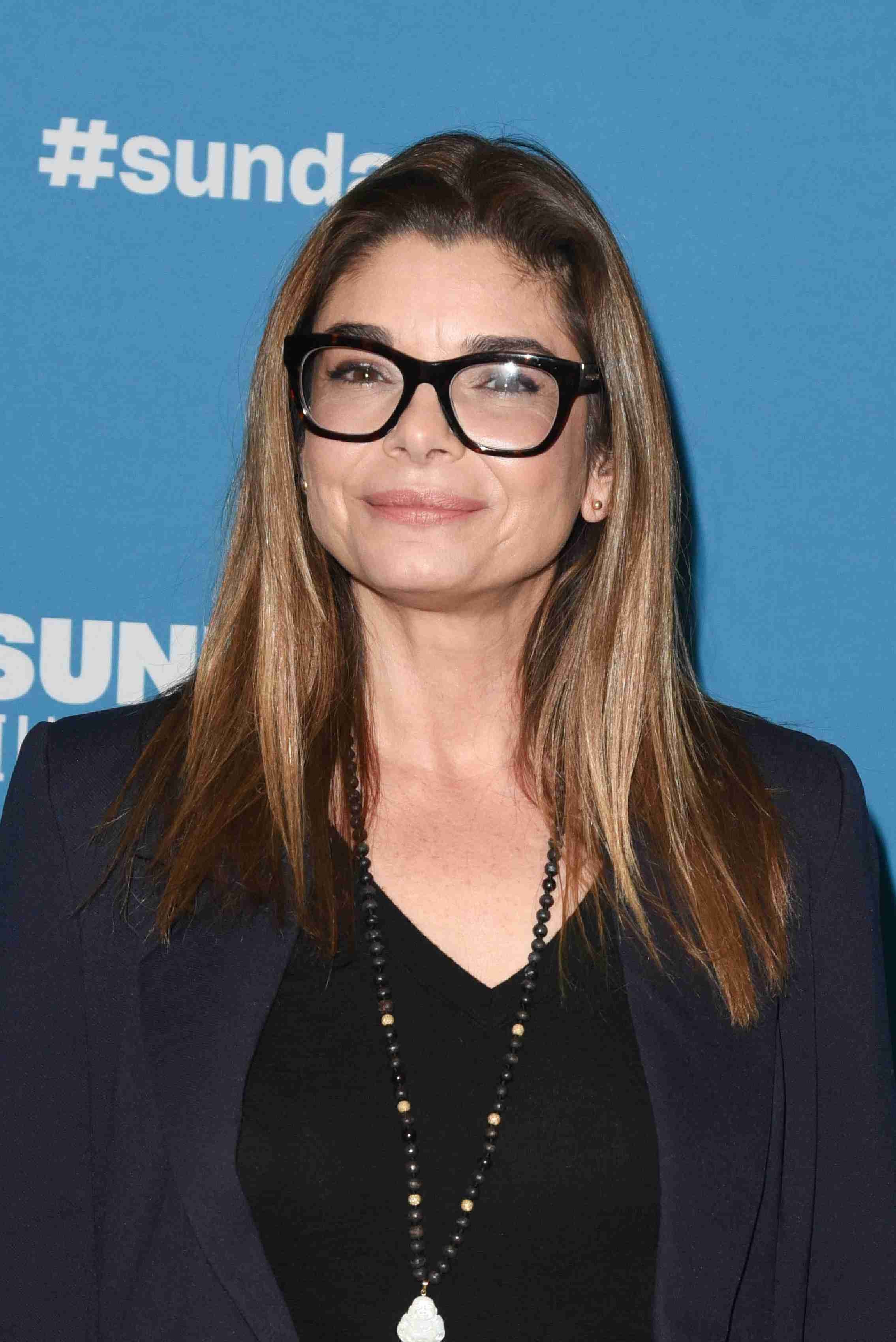 Headshot Of Laura San Giacomo