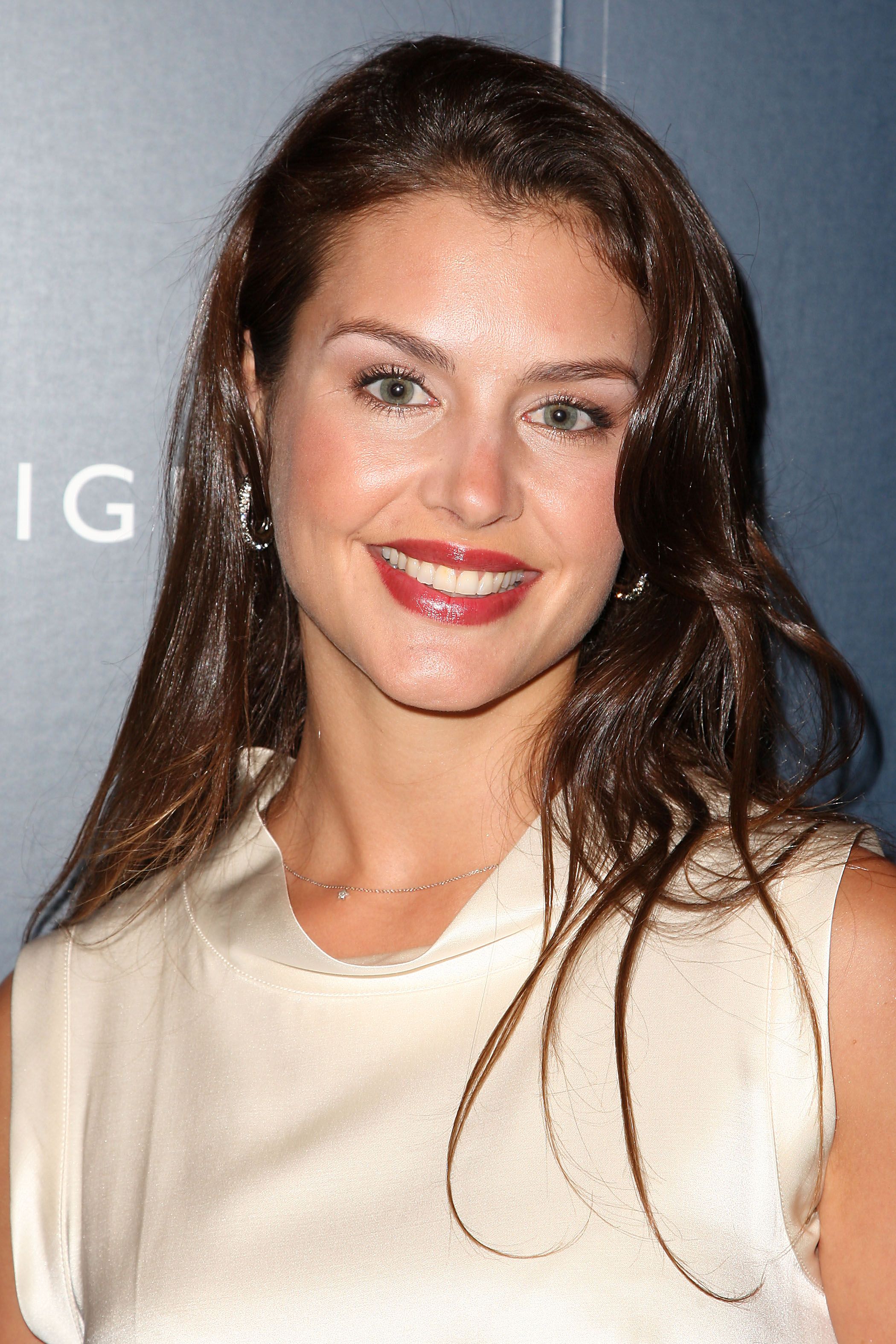 Headshot Of Hannah Ware