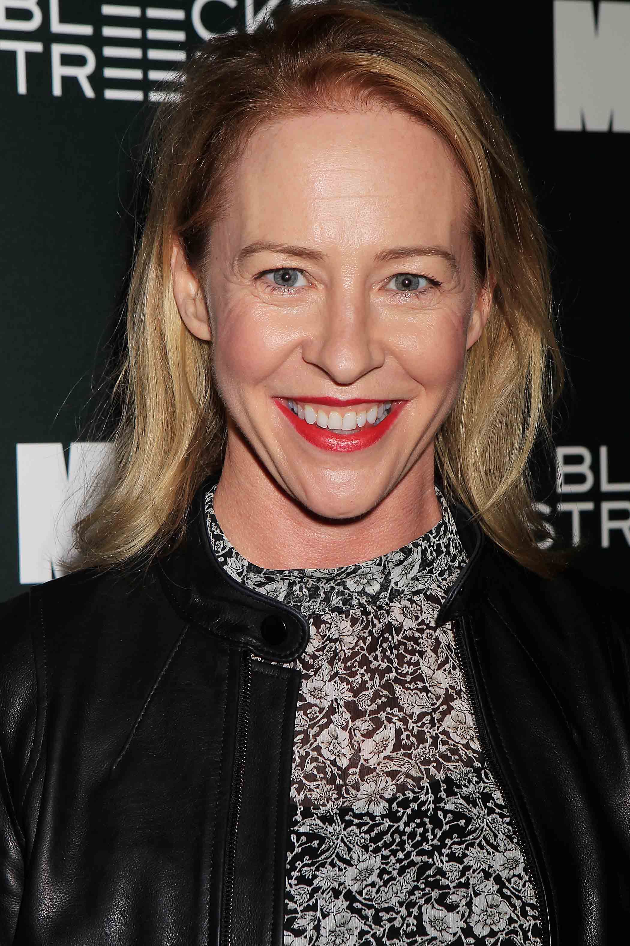 Headshot Of Amy Hargreaves