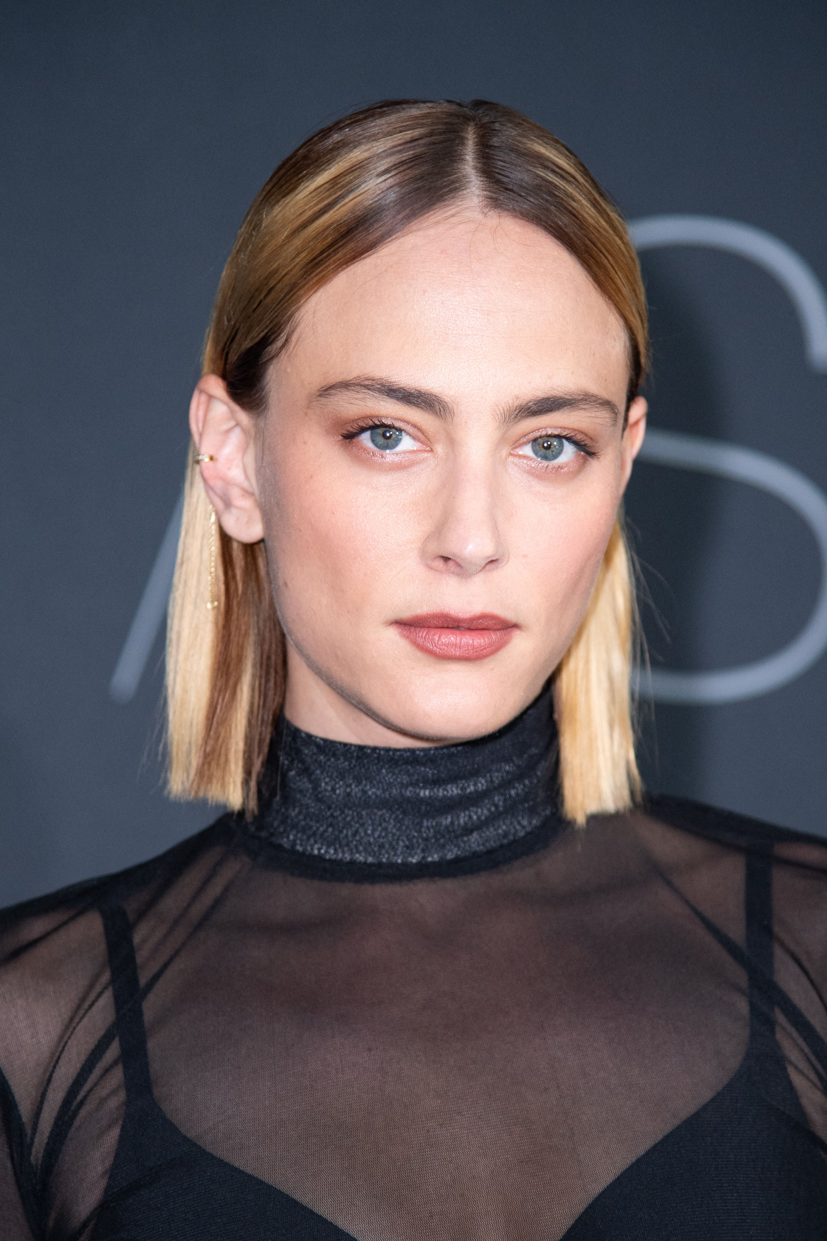 Headshot Of Nora Arnezeder