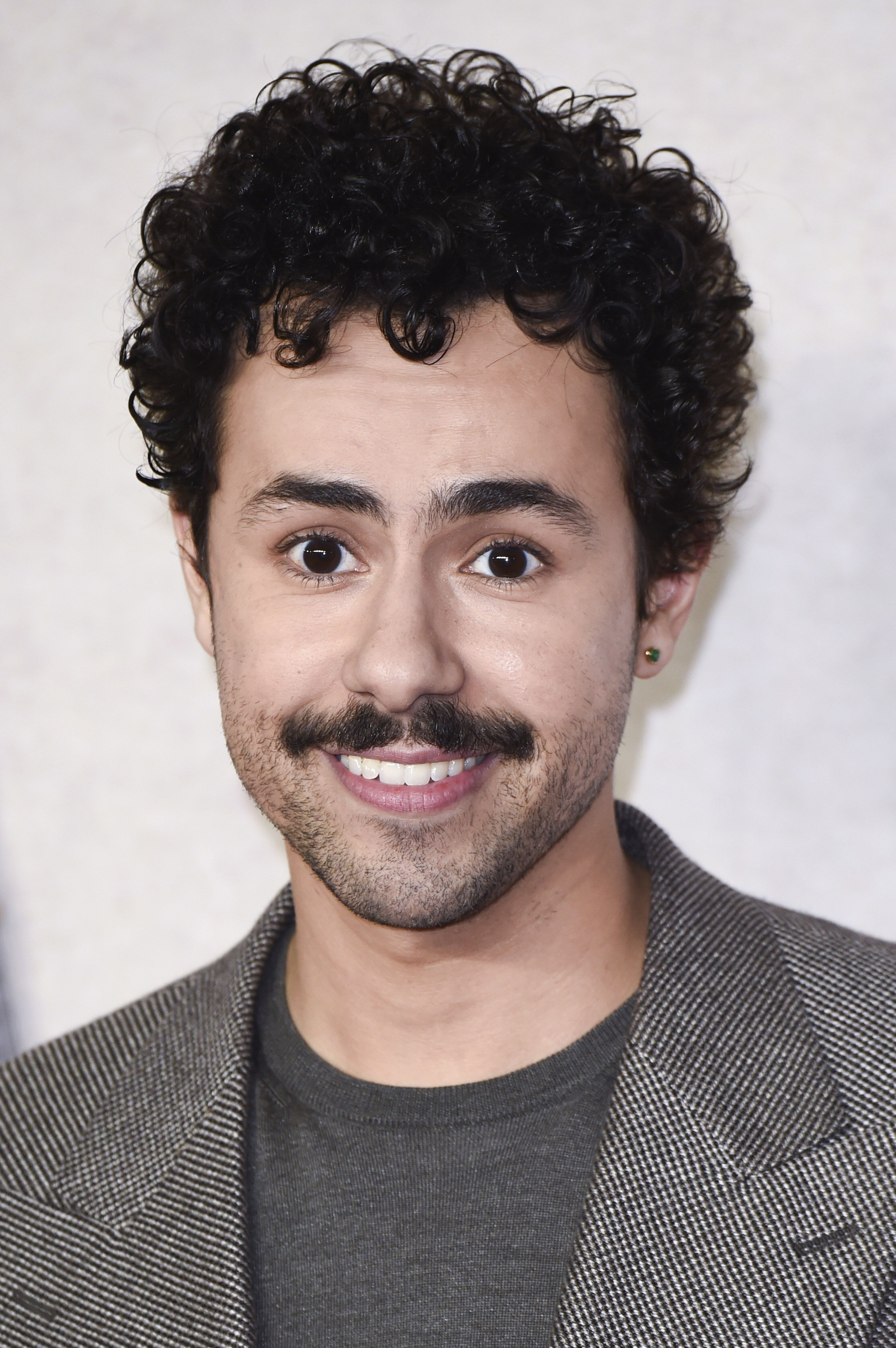 Headshot of Ramy Youssef