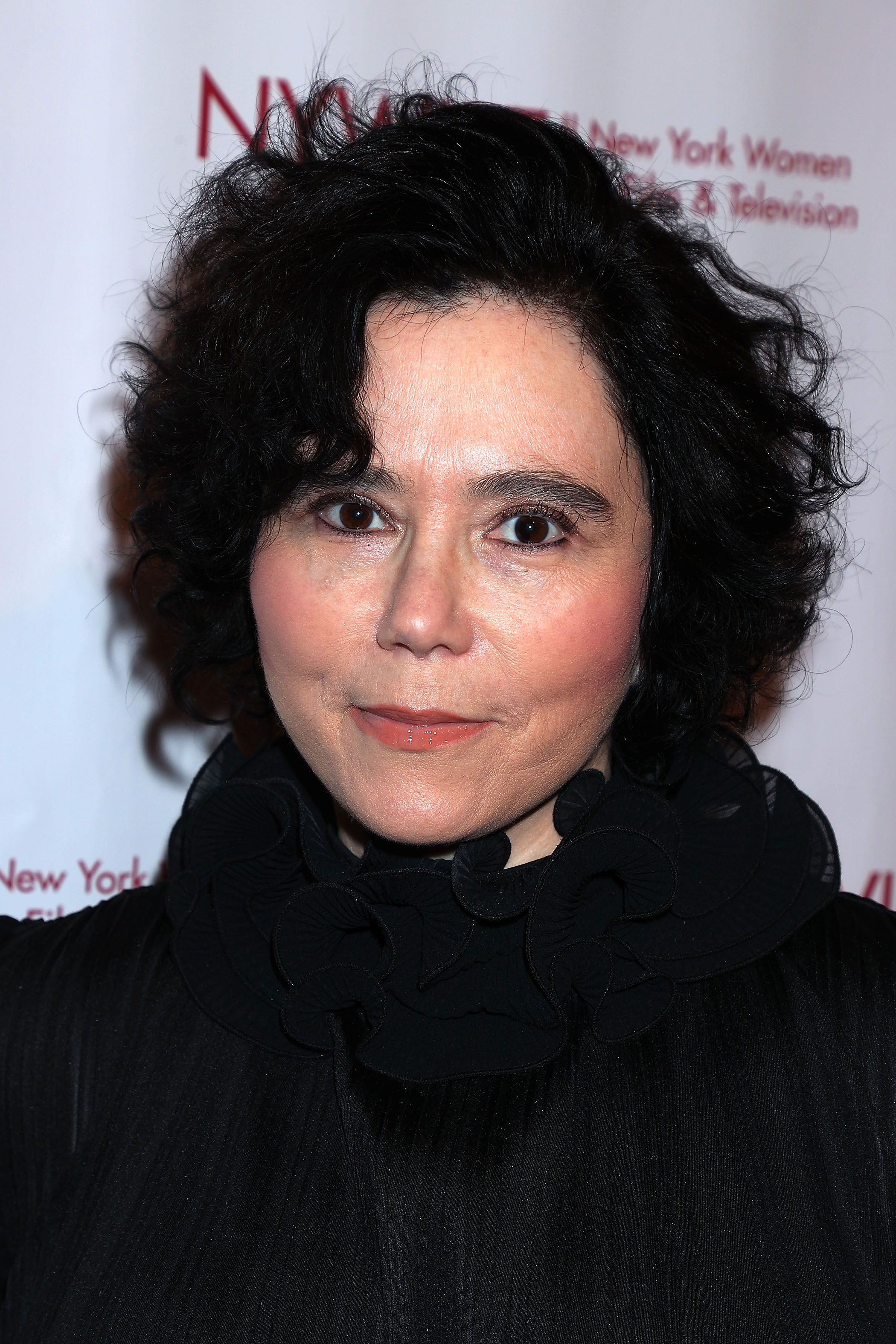 Headshot Of Alex Borstein