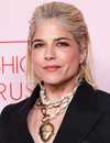 instar53630746Headshot Of Selma Blair