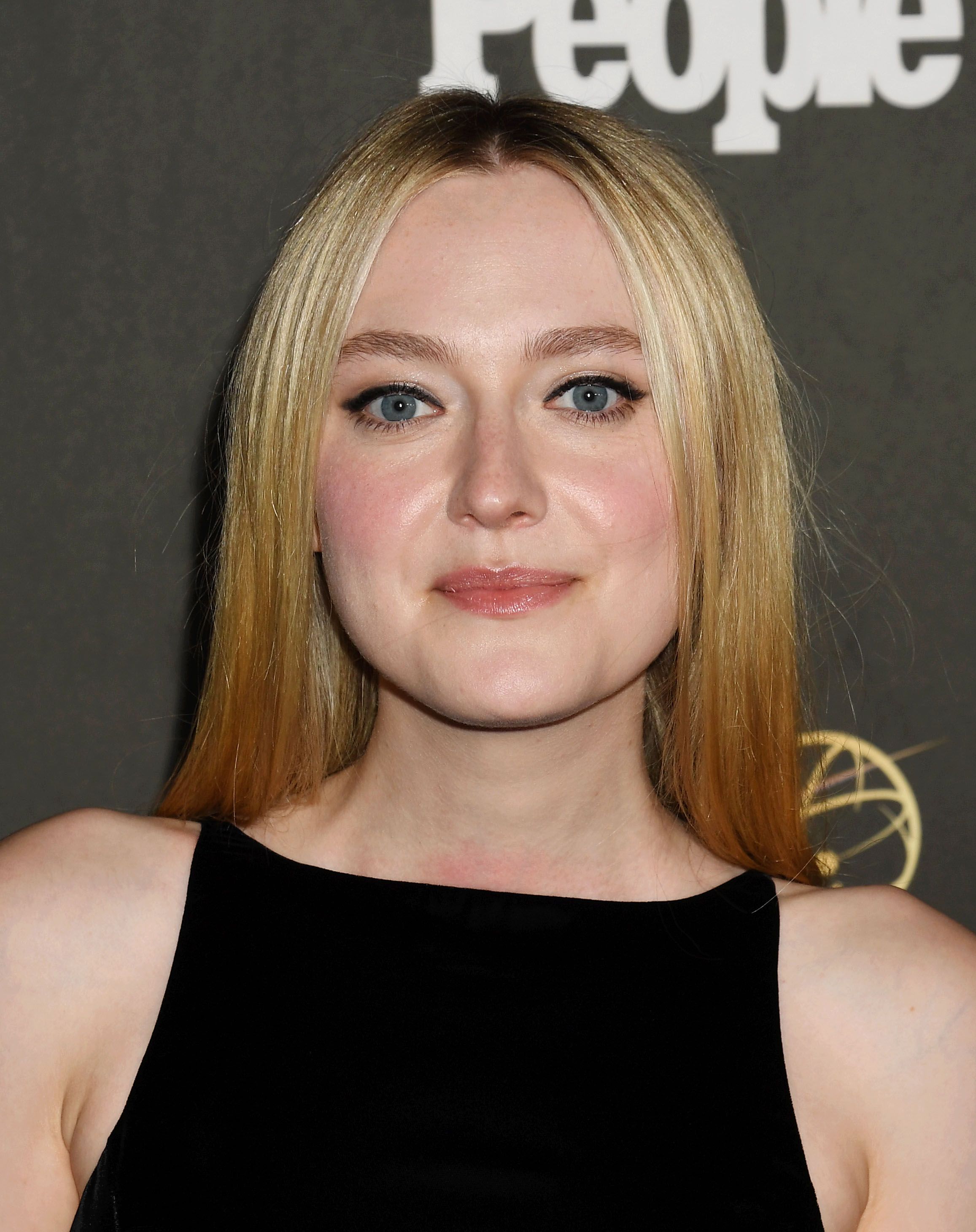 Headshot oF Dakota Fanning