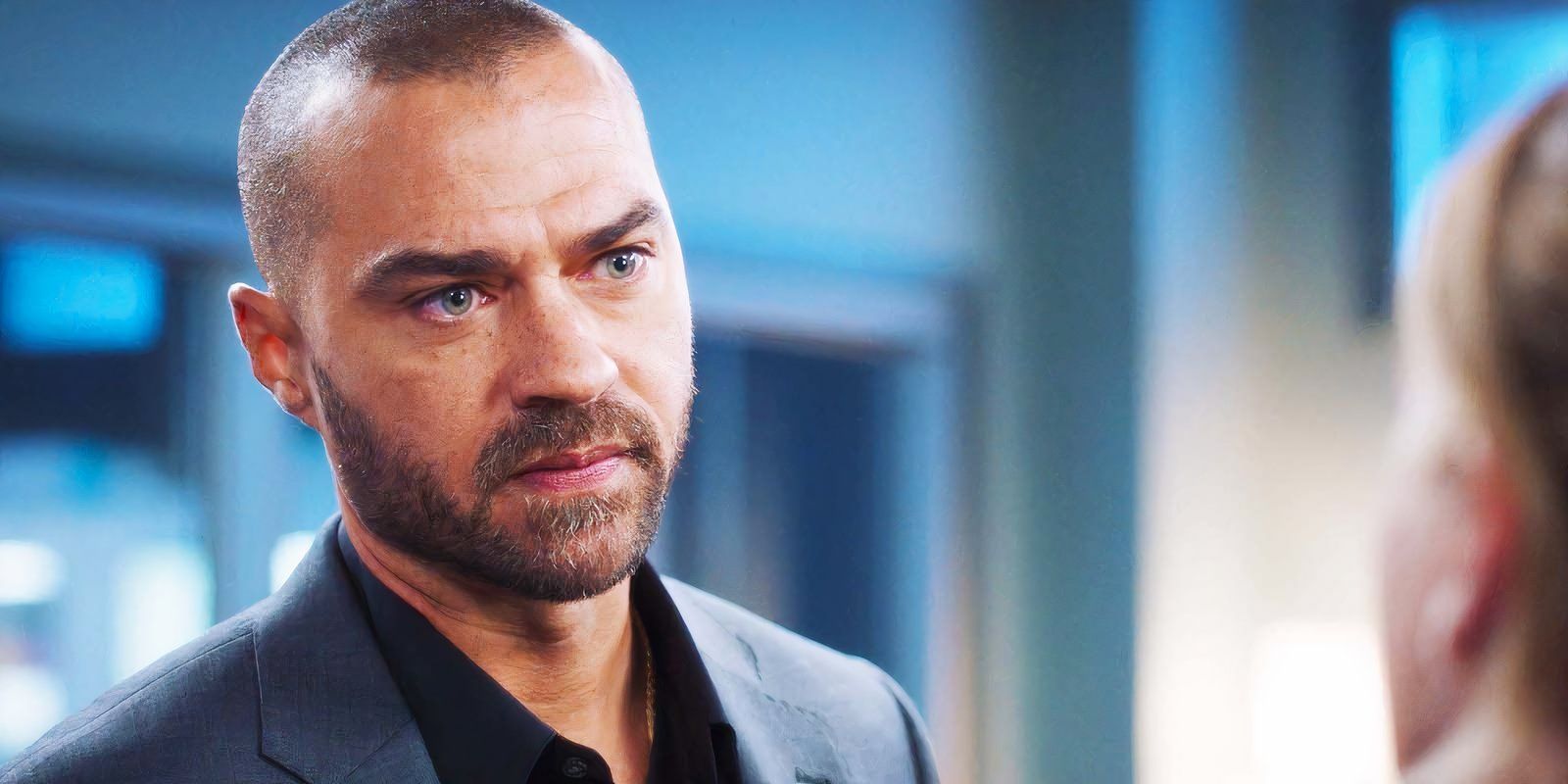 Jesse Williams as Jackson Avery in Grey's Anatomy season 21 episode 1