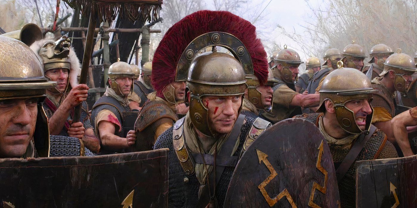 Kevin McKidd como Lucius Vorenus con armadura completa en Roma de HBO