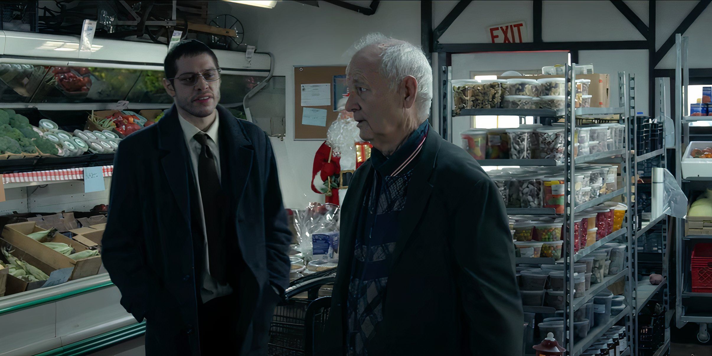 Pete Davidson y Bill Murray en una tienda de conveniencia en Riff Raff todavía