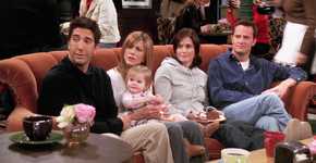 Ross, Rachel, Chandler and Monica on the couch in Friends season 10