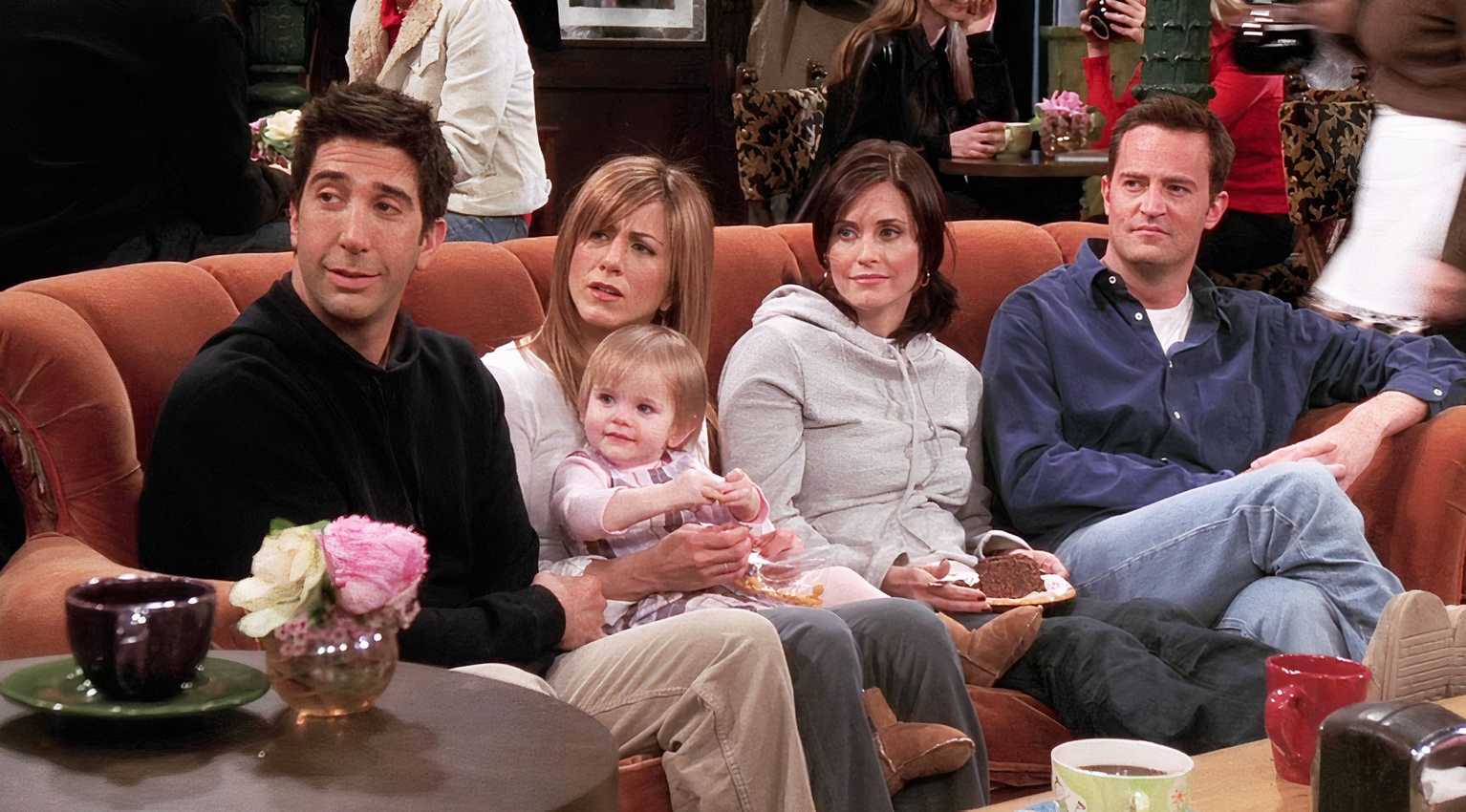 Ross, Rachel, Chandler and Monica on the couch in Friends season 10