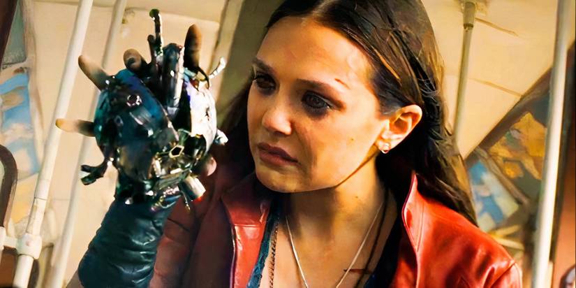 Scarlet Witch holding Ultron's heart in Avengers Age of Ultron