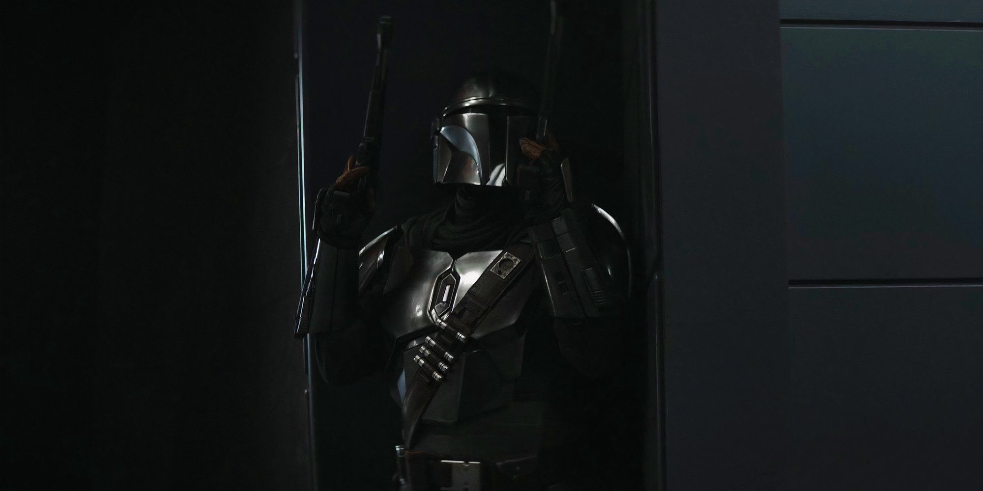 New Mandalorian Photo Shows A Costume Change That Just Doesn't Make Sense