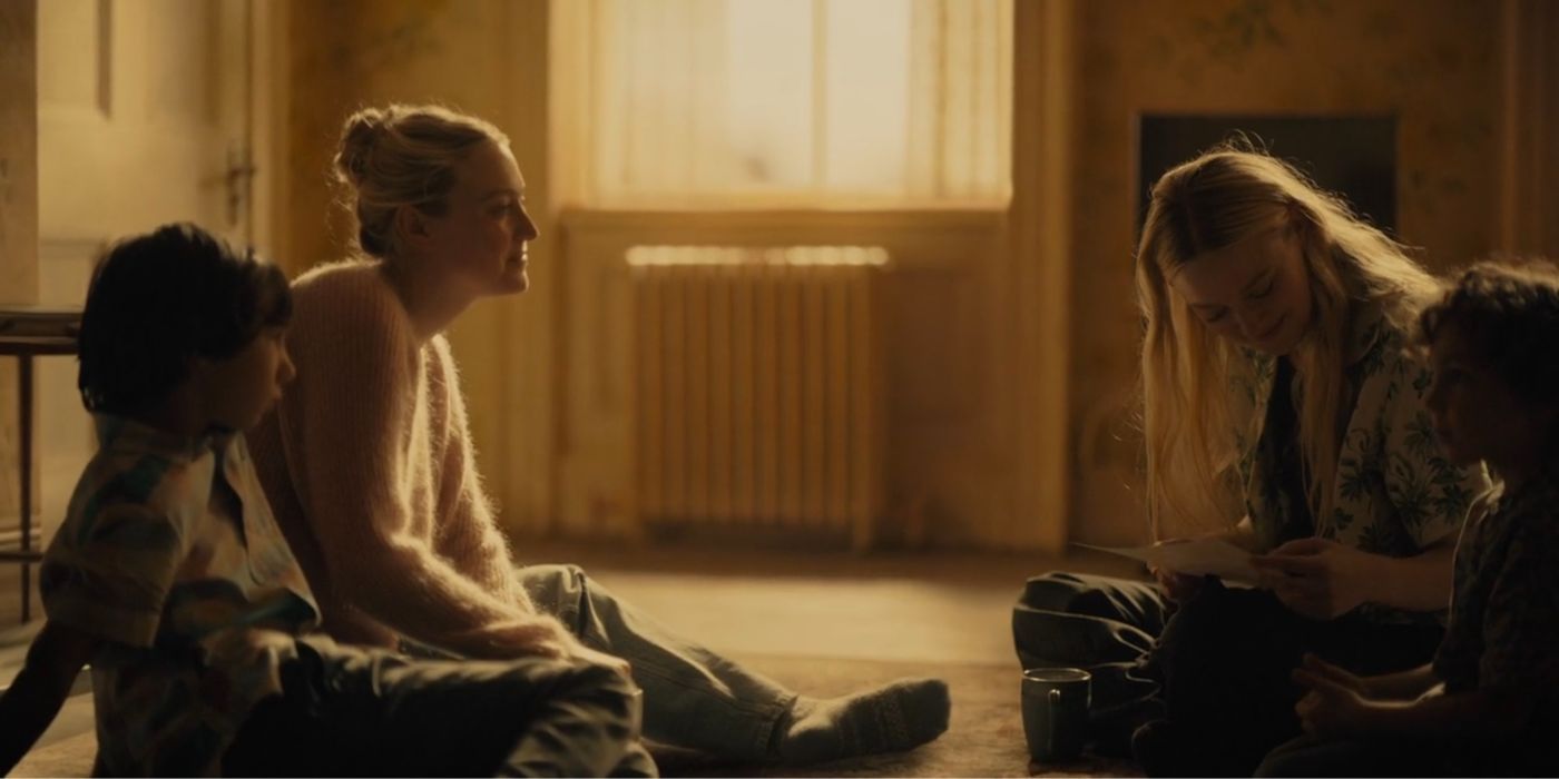 Dakota Fanning as both Mina and Lucy in The Watchers