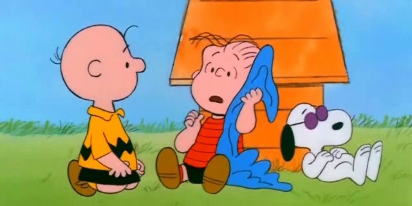 Snoopy como Joe Cool apoyado en su caseta de perro junto a Linus y Charlie Brown.