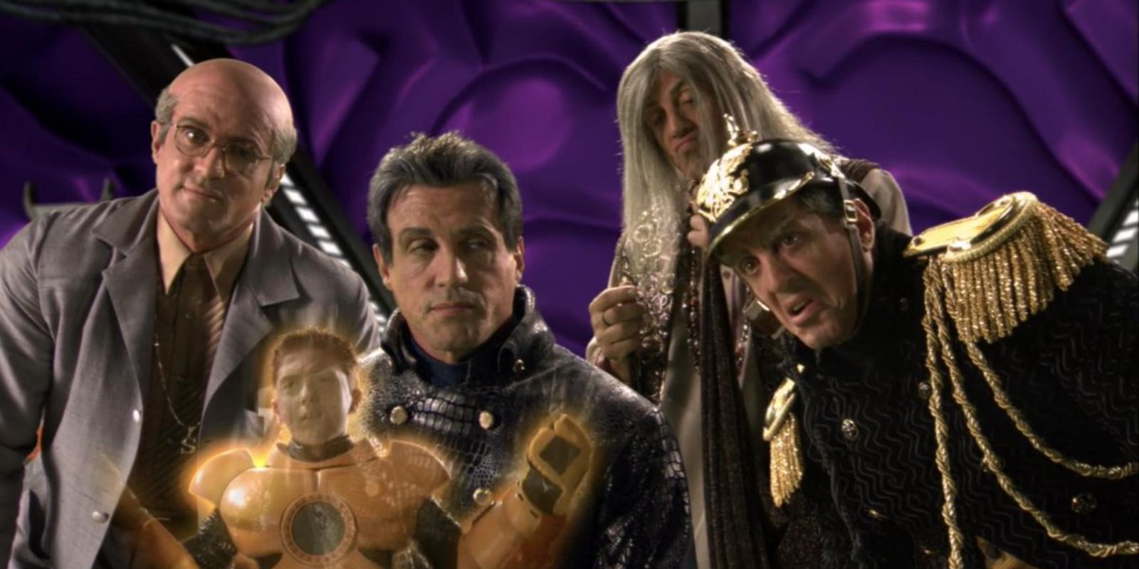 Sylvester Stallone como vários vilões em Spy Kids 3D