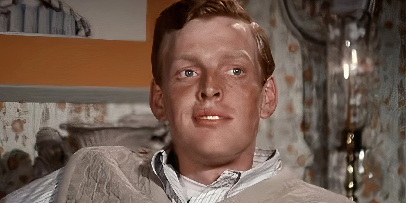 Gavan O'Herlihy as Chuck Cunningham smirking at something off-screen in Happy Days.