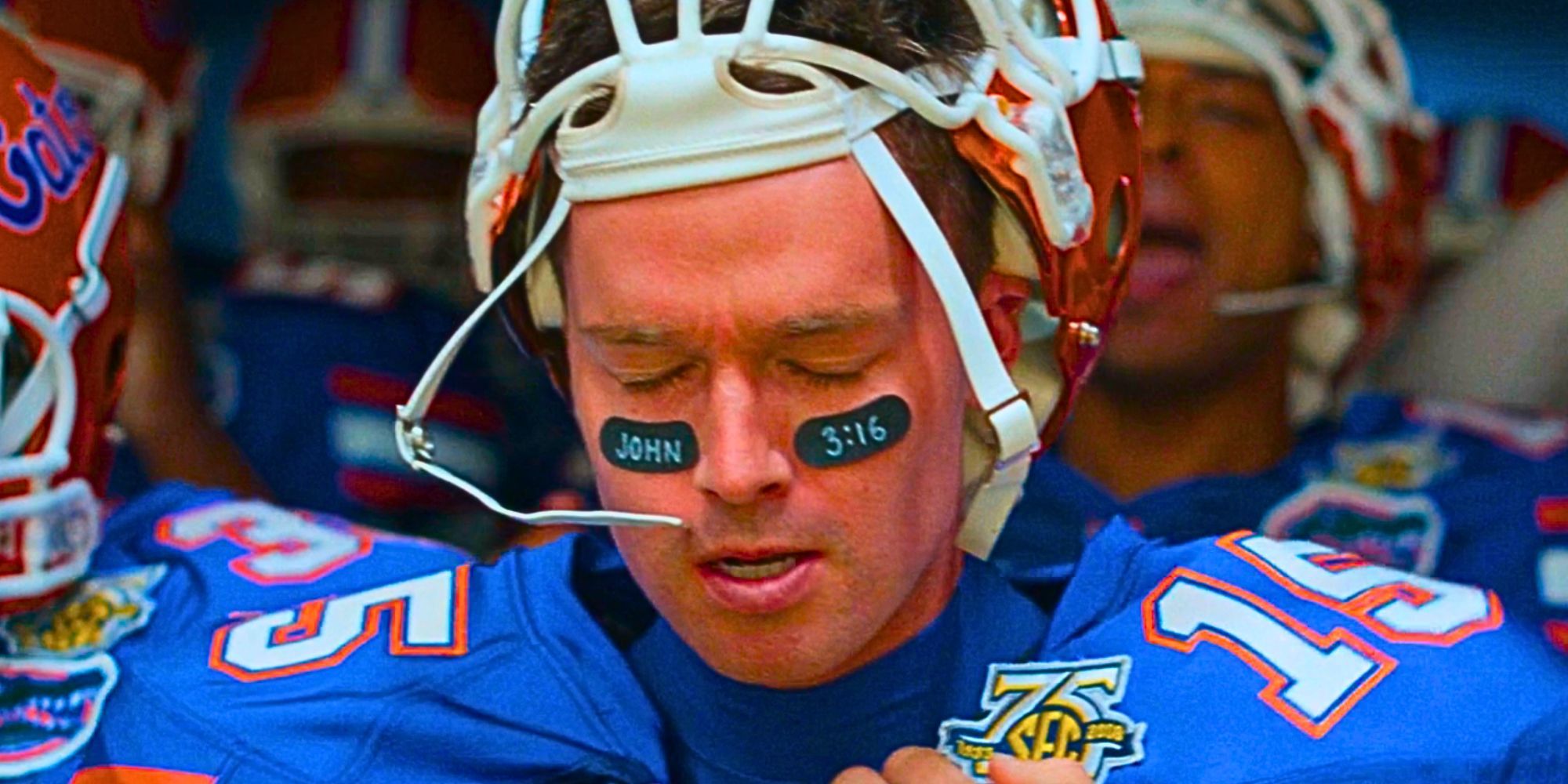 Patrick Schwarzenegger como Tim Tebow en American Sports Story: Aaron Hernandez