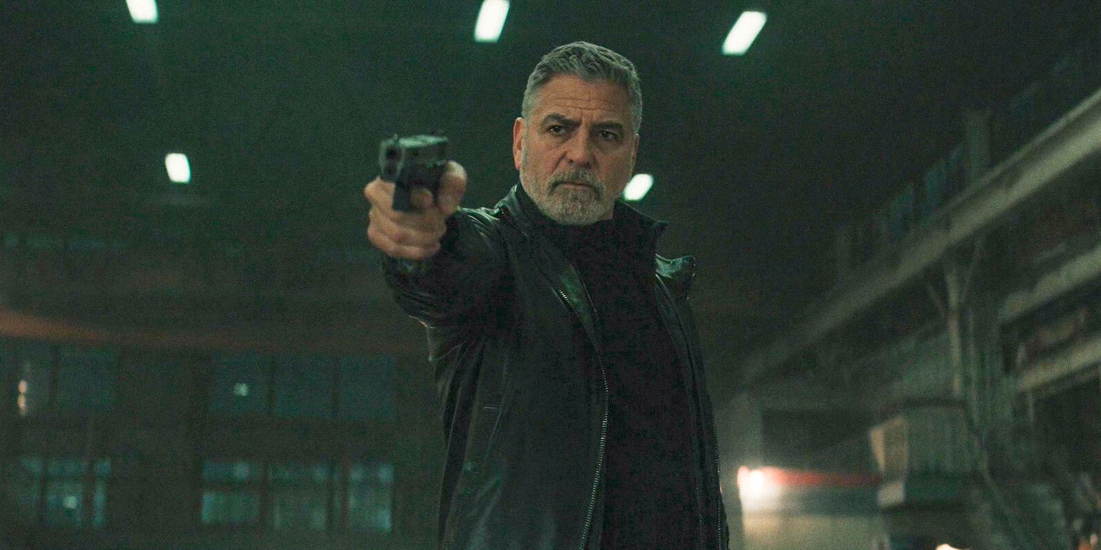 Wolfs de Brad Pitt y George Clooney repite un inteligente truco asesino de la película de acción de Netflix con 85% RT de David Fincher