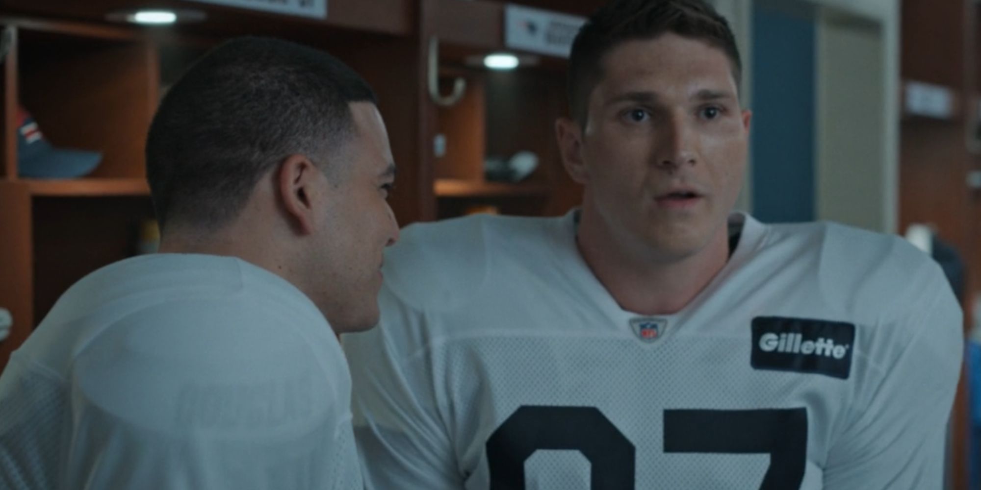 American Sports Story no pudo resistirse a convertirse en una comedia con la aparición de Rob Gronkowski