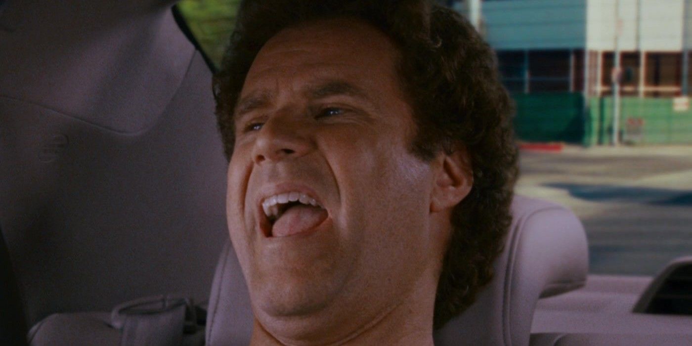 Will Ferrell como Brennan parecendo zangado no banco de trás de um carro em Step Brothers