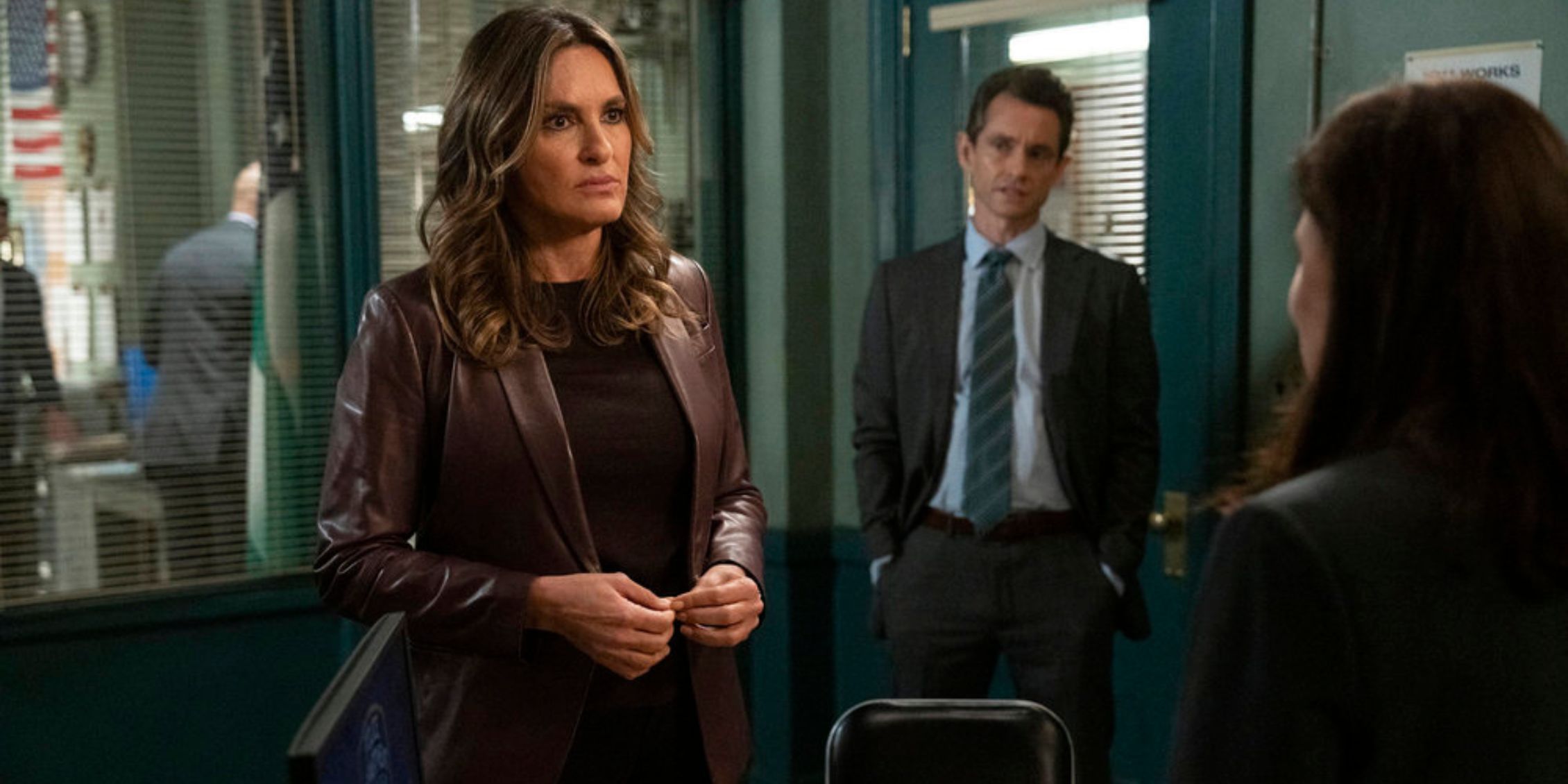 Benson's Law & Order Season 24 Reunion With SVU's Divisive DA Failed To Address A Lingering Mystery