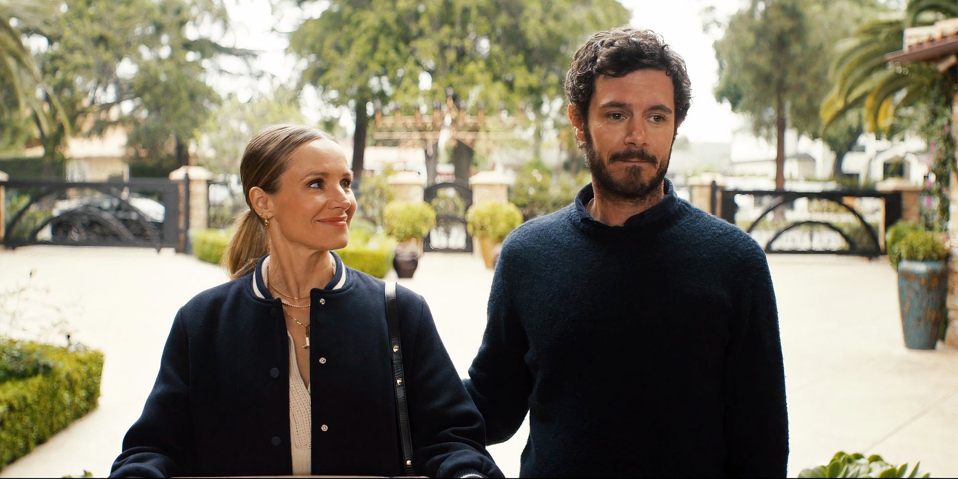 Adam Brody and Kristen Bell by the door in Nobody Wants This