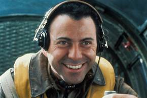 Alan Arkin in a plane in Catch-22