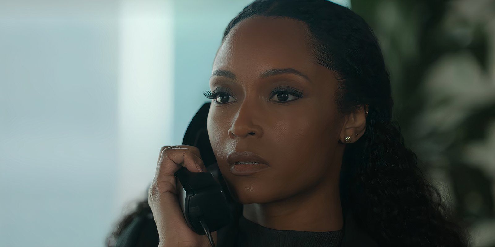 The Lincoln Lawyer Season 4's Major Villain Return Setup Makes Andy  Freeman's Exit Even Worse