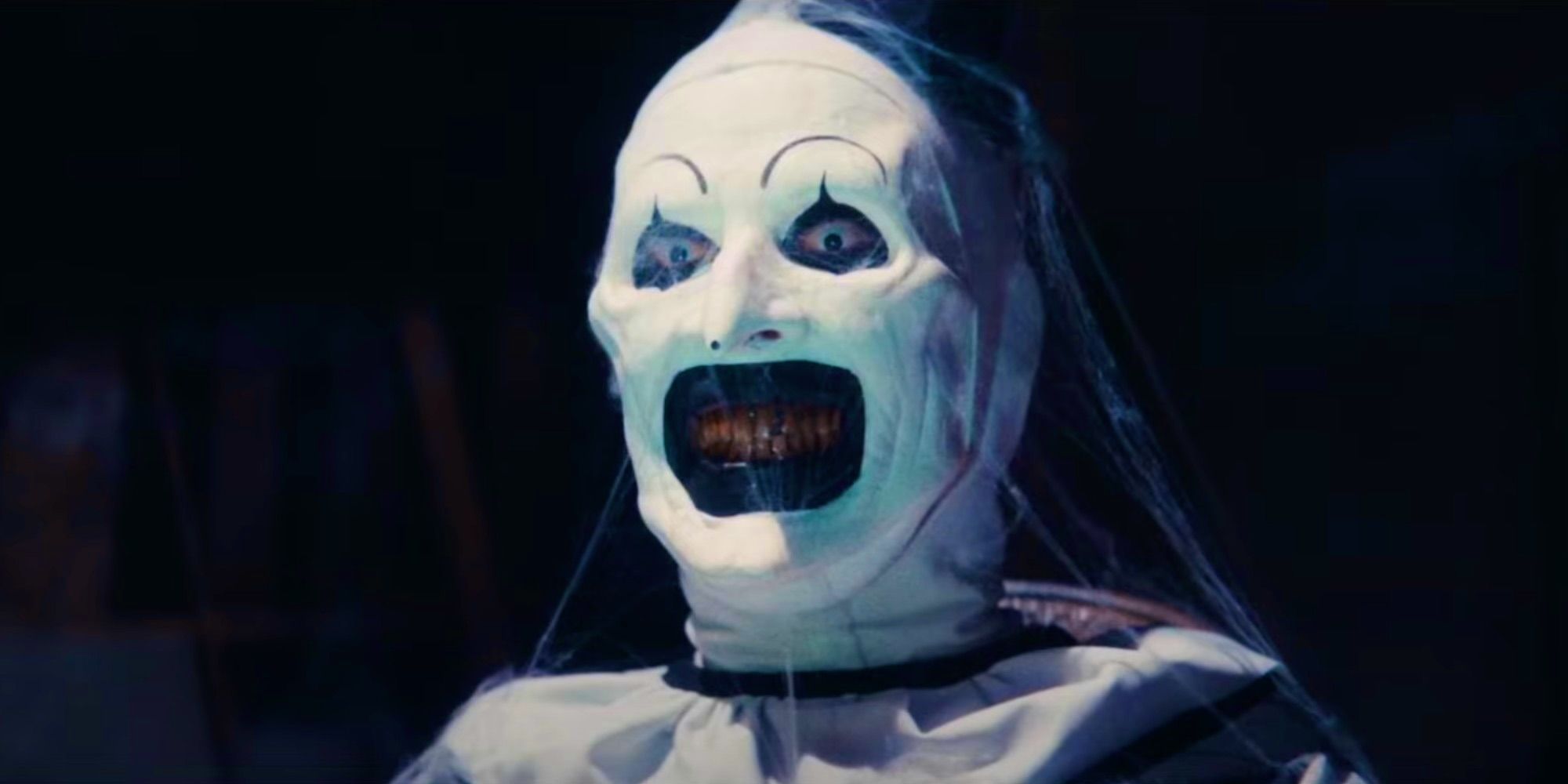 Why Art Stares At Mia For So Long In The Shower In Terrifier 3