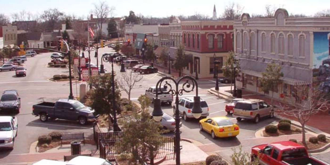 No, Wind Gap, Missouri Isn't A Real Place  Sharp Objects' Filming Locations Explained