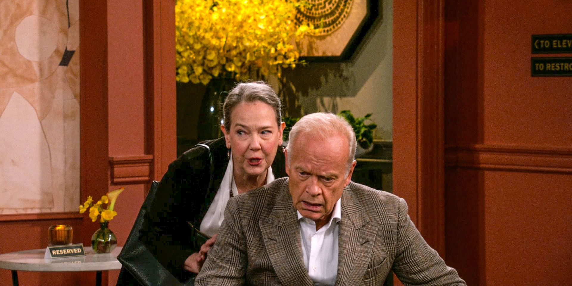 La temporada 3 de Frasier realmente necesita dar sus frutos, la mayor provocación no utilizada del reinicio luego del regreso de Bebe Glazer