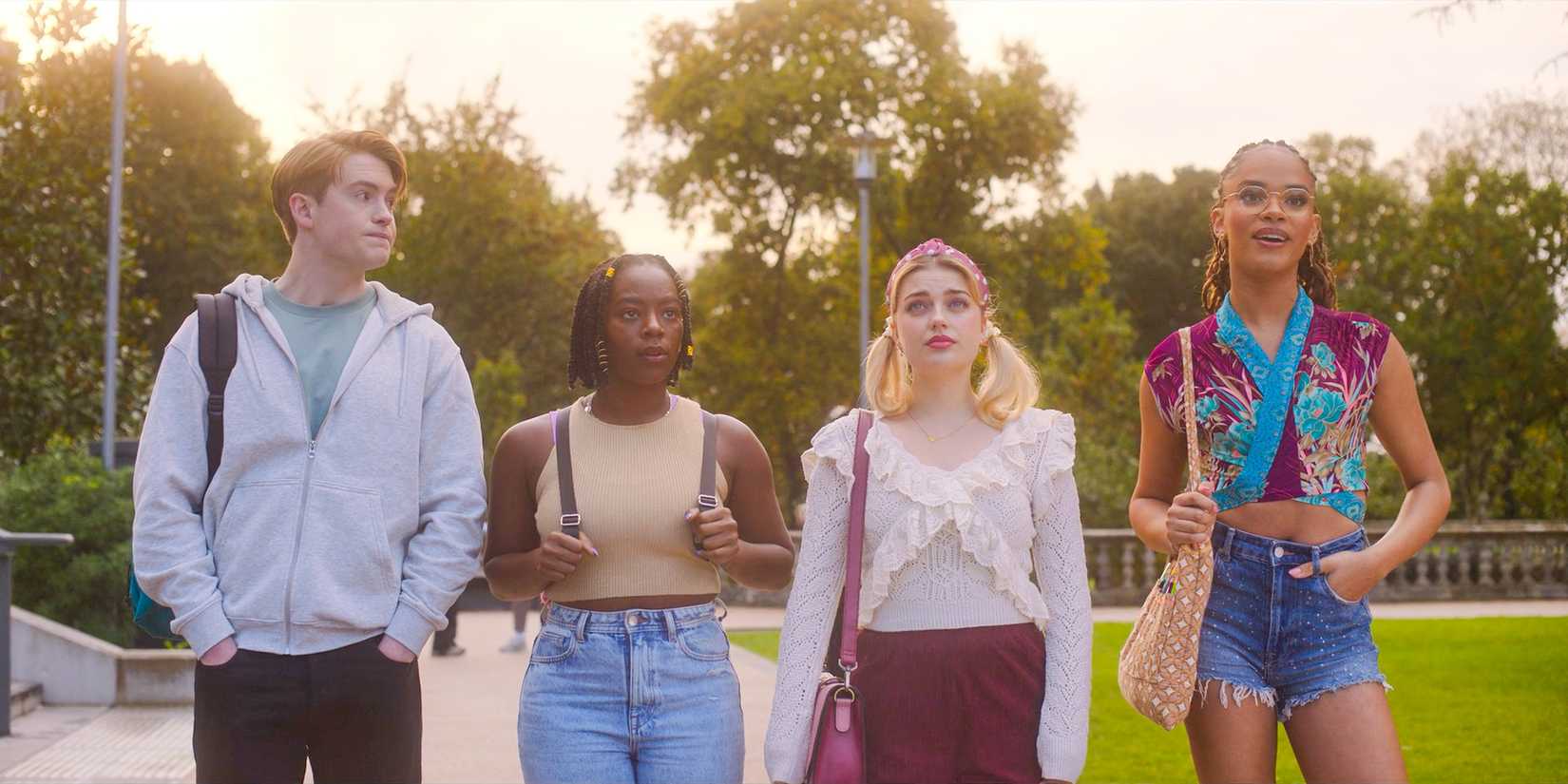 Nick (Kit Connor), Tara (Corinna Brown), Imogen (Rhea Norwood) and  Elle (Yasmin Finney) visiting universities in Heartstoppers Season 3 Episode 8