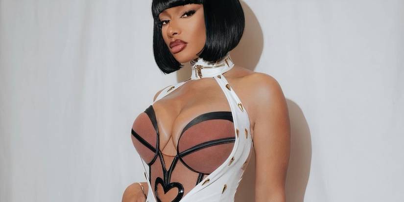 Megan Thee Stallion Bruno Bucciarati cosplay JoJo's Bizarre Adventure