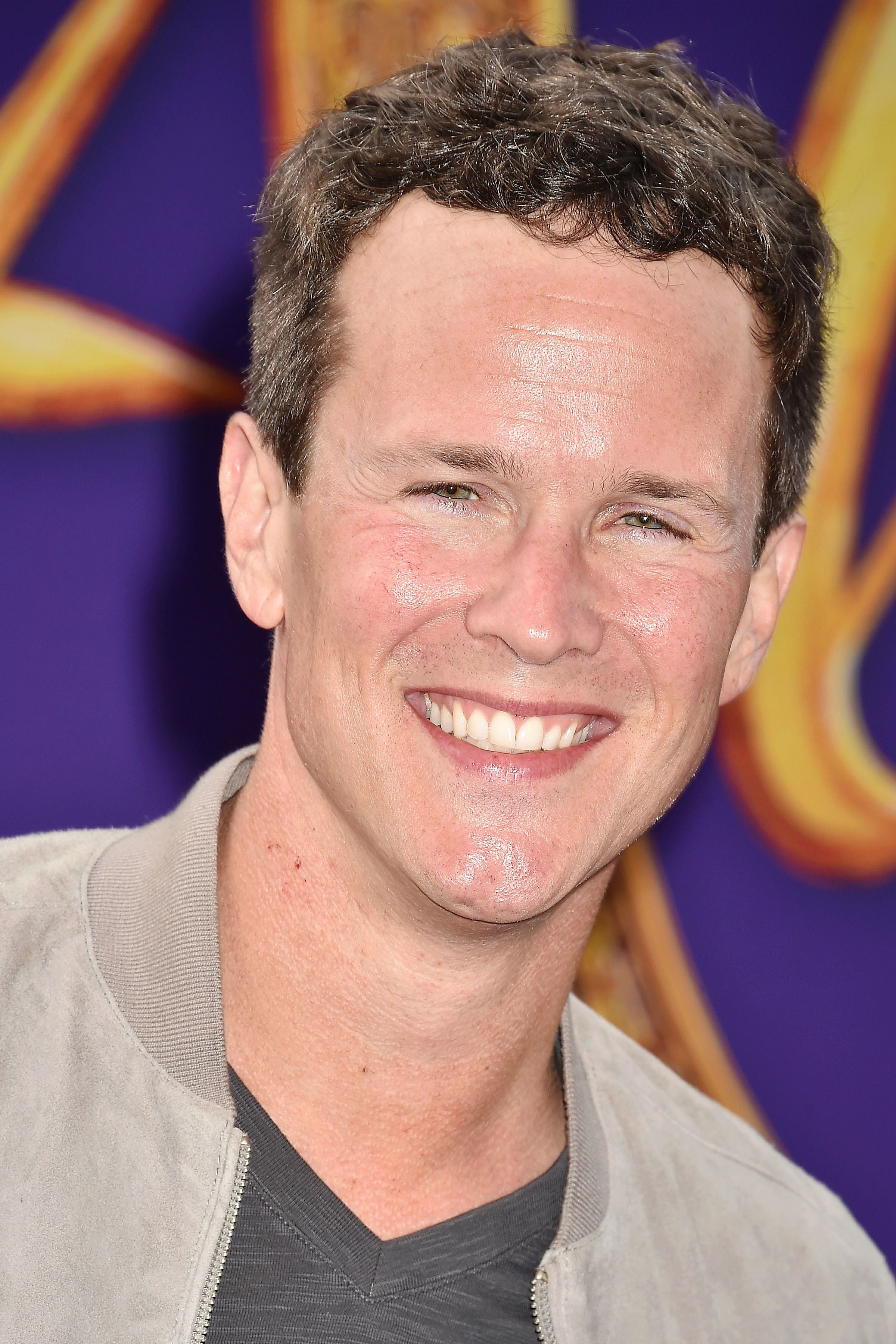 Headshot OF Scott Weinger