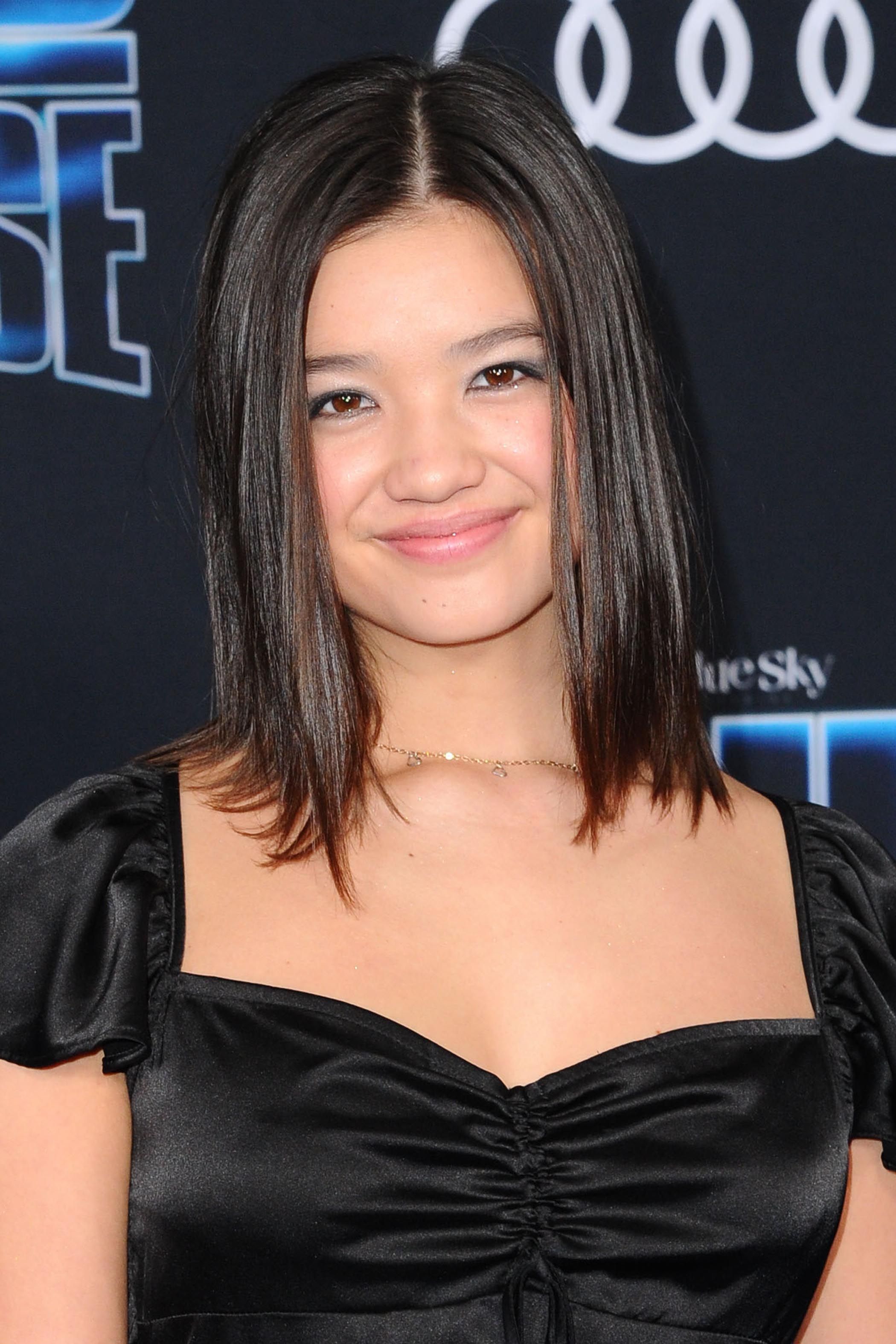 Headshot Of Peyton Elizabeth Lee