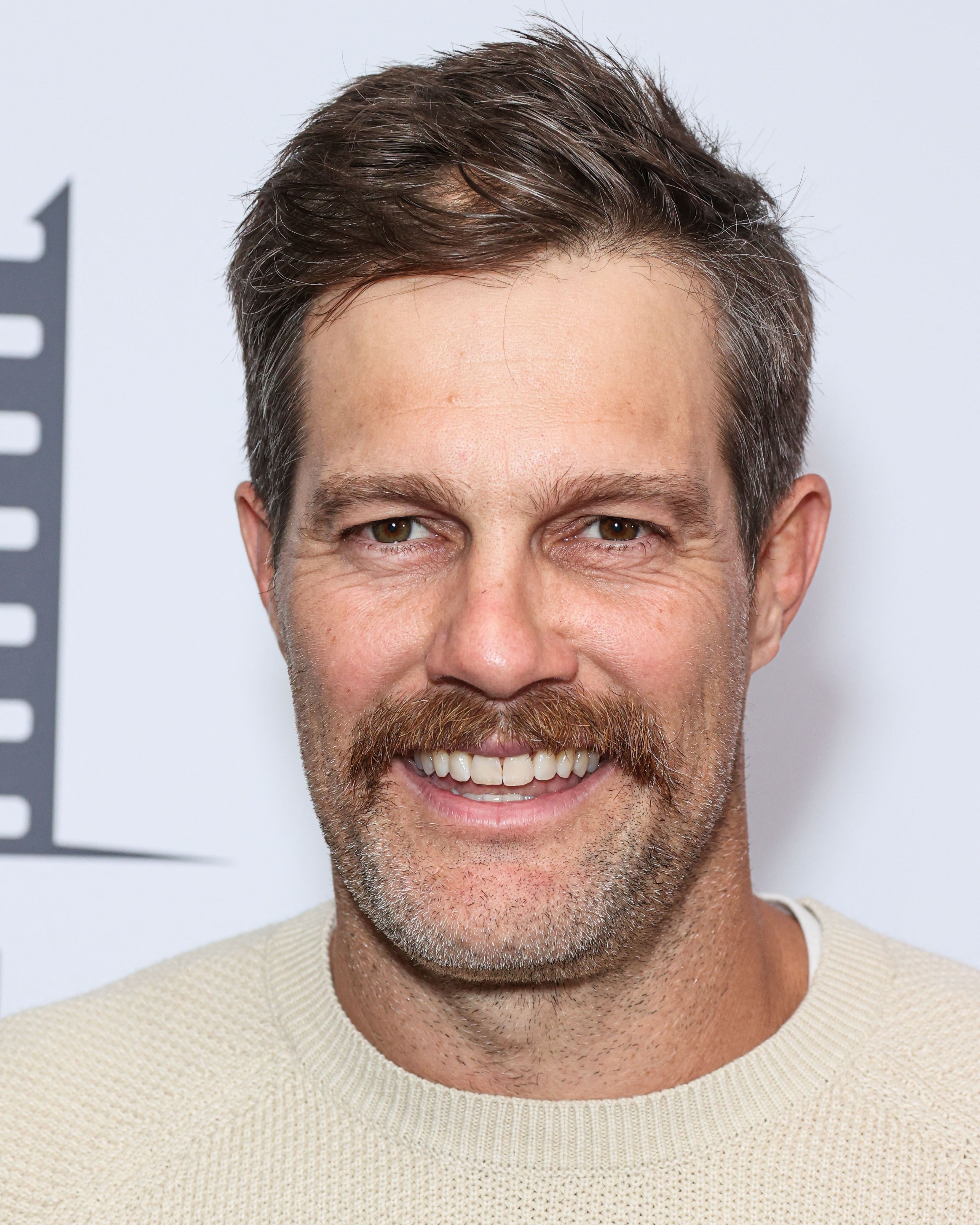 Headshot Of Geoff Stults