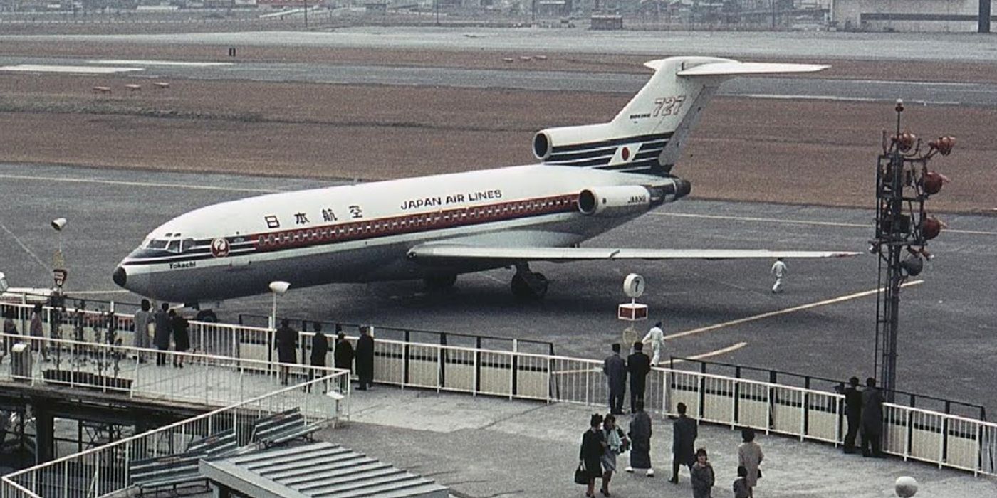 JAL Flight 351