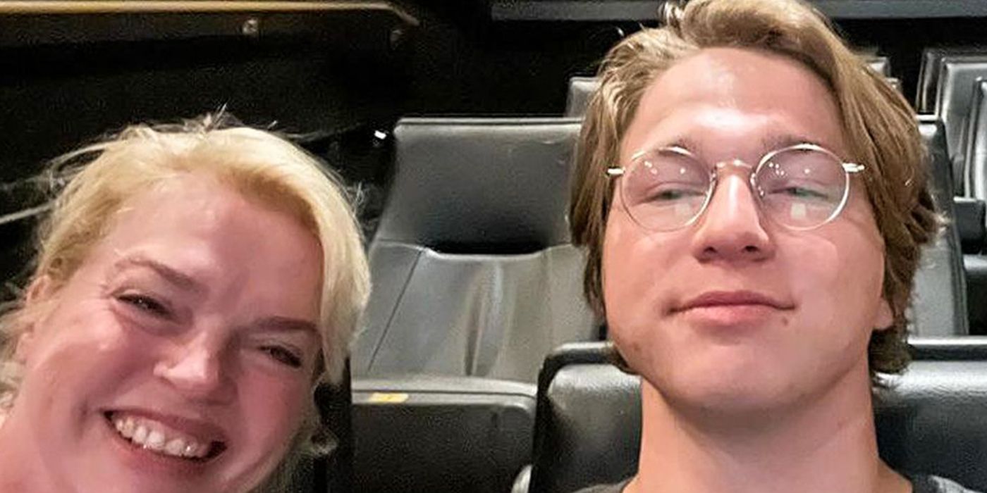 sister wives janelle brown and her son gabriel in a car together