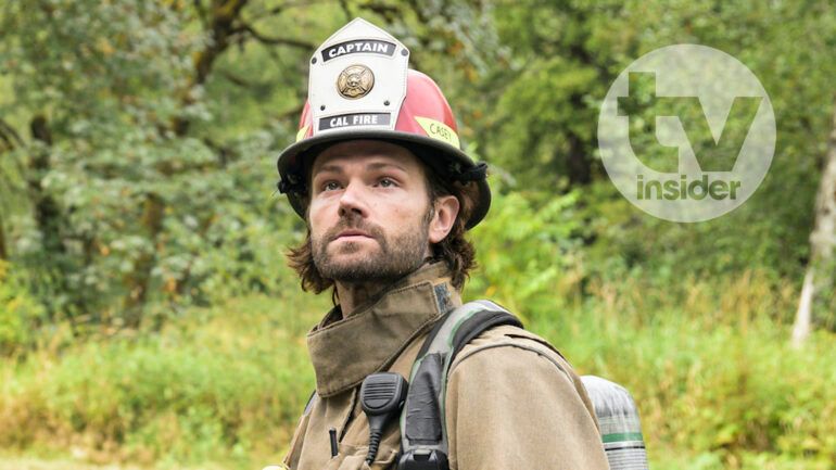 El debut de Jared Padalecki en la temporada 3 de Fire Country se revela en las primeras imágenes del nuevo bombero