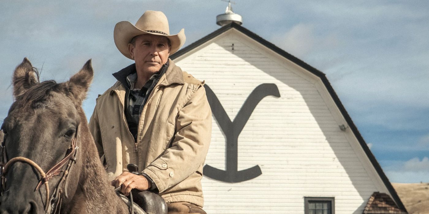 John (Kevin Costner) riding a horse at the Yellowstone Ranch.