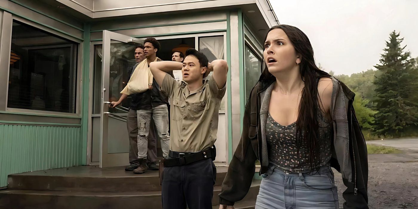 Kenny and Julie are horrified as they run out of the diner in From season 2