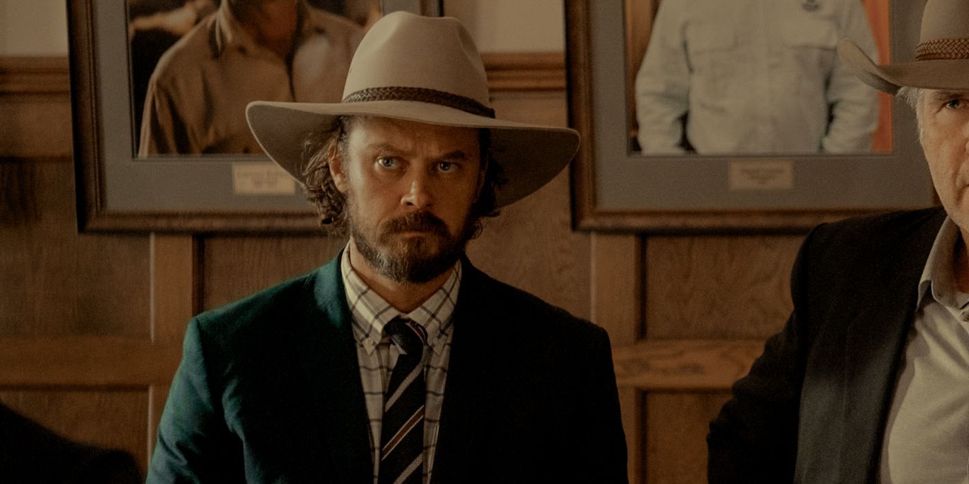 Michael Dorman luce enojado en The Territory