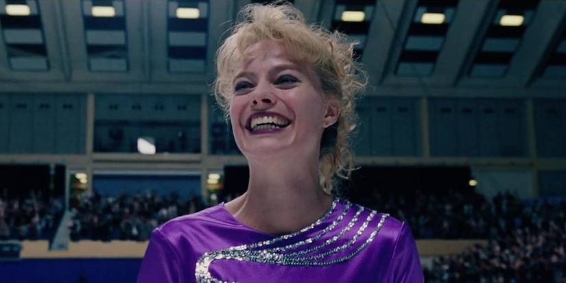 Margot Robbie smiling in I, Tonya