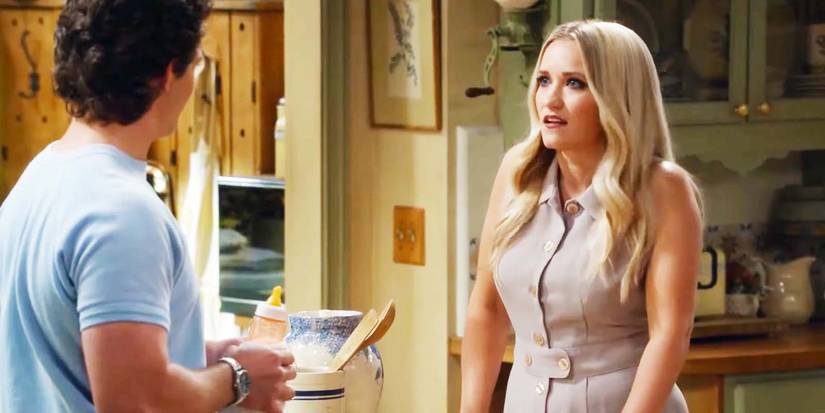Montana Jordan as Georgie Cooper and Emily Osment as Mandy McAllister in Georgie & Mandy's First Marriage episode 2-1