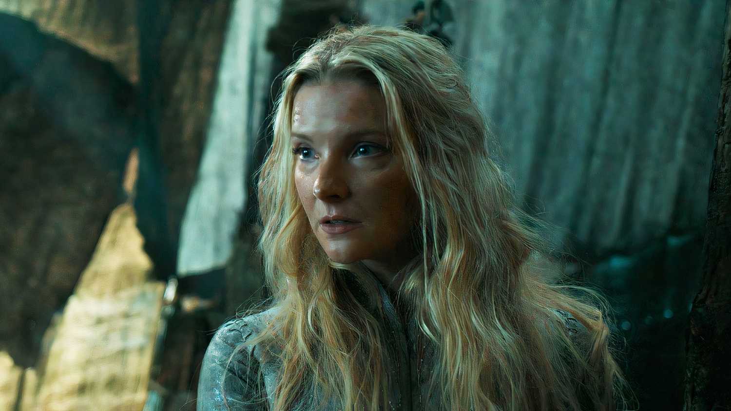 Morfydd Clark as Galadriel in The Lord of the Rings: The Rings of Power season 2 episode 7