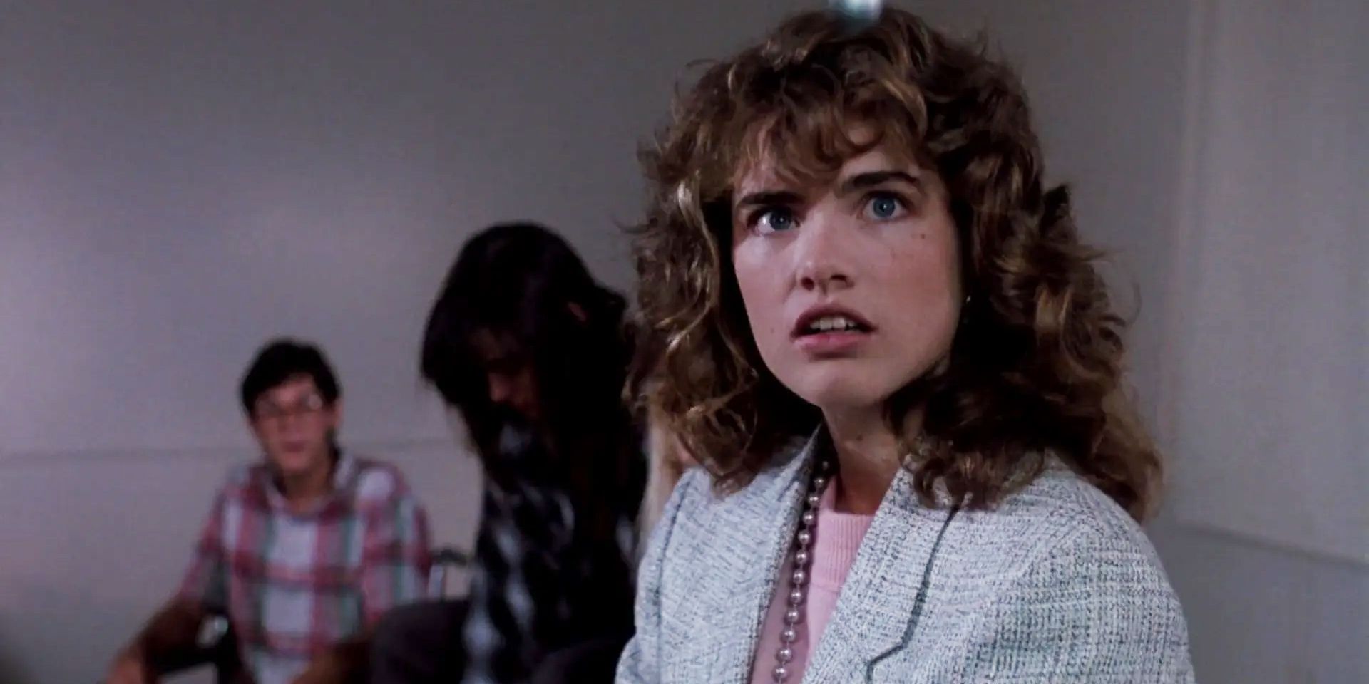 ¿Cuántos años tiene Nancy Thompson en Pesadilla en Elm Street?